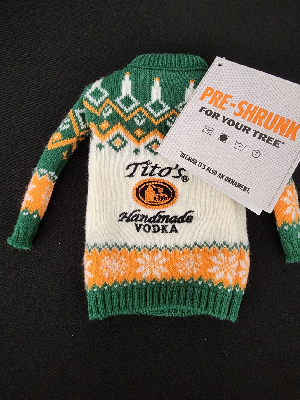 Green & White Fun Little Sweater For A Bottel And Much More.